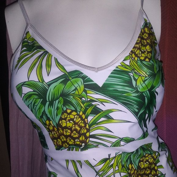 Fashion Craving Pineapple One piece Swimsuit NWT - Picture 1 of 8